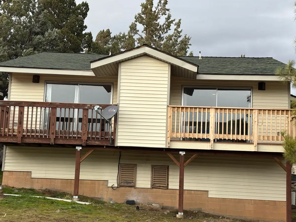 6043 Country Club Dr, Weed, CA 96094 - Image #1