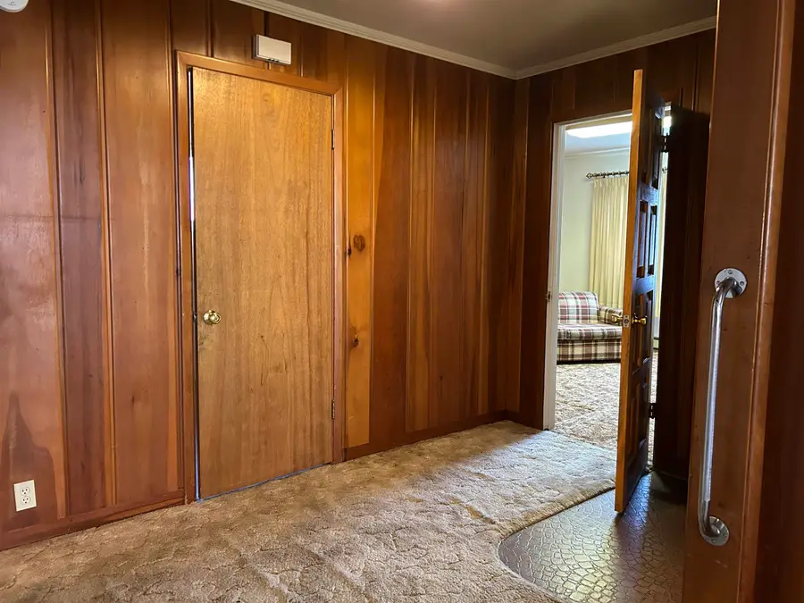 1588 Center St, Weed, CA 96094 - Image #3