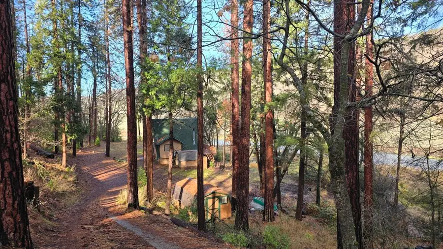 21205 Ager Beswick, Montague, CA 96064 - Image #3