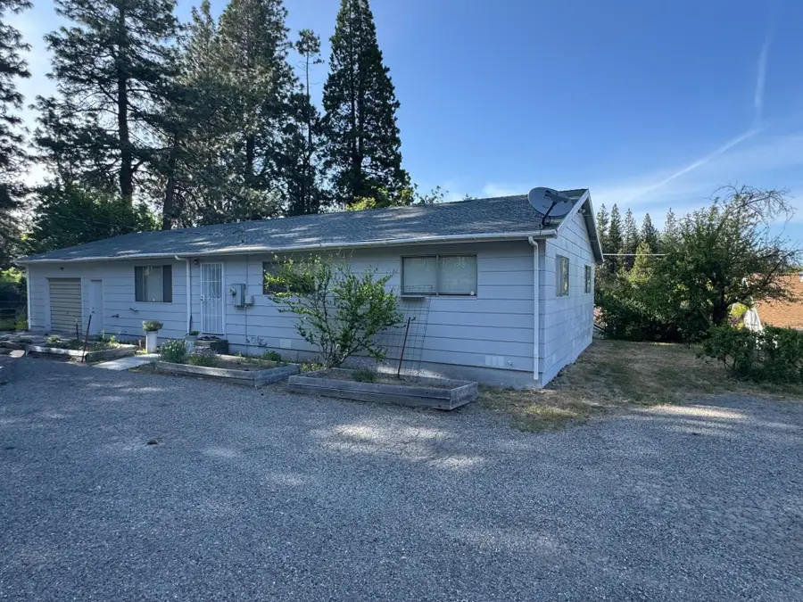 202 & 206 N Weed Blvd., Weed, CA 96094 - Image #3