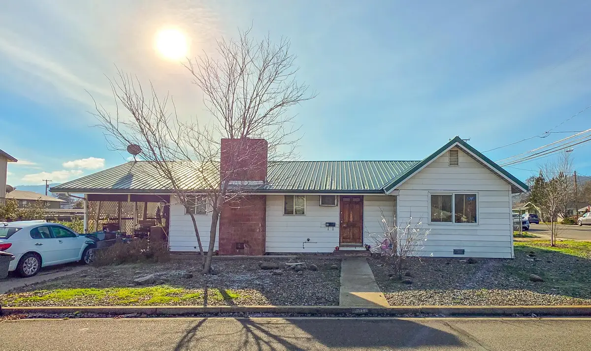 207 Rose Ln., Yreka, CA 96057 - Image #1