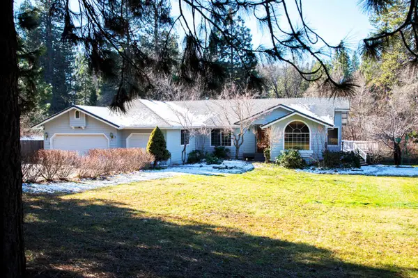 812 Michele Drive, Mt Shasta, CA 96067