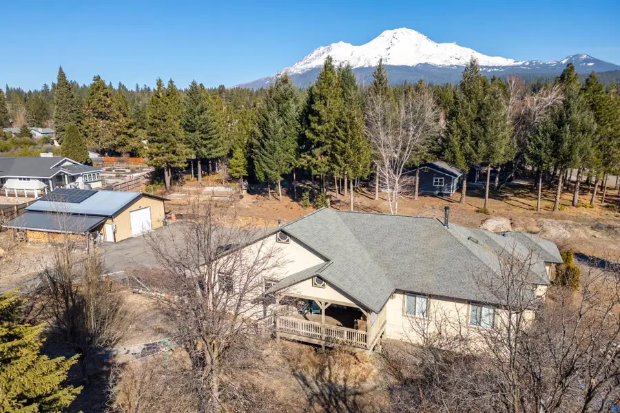 2620 Fryers Way, Mount Shasta, CA 96067 - #2
