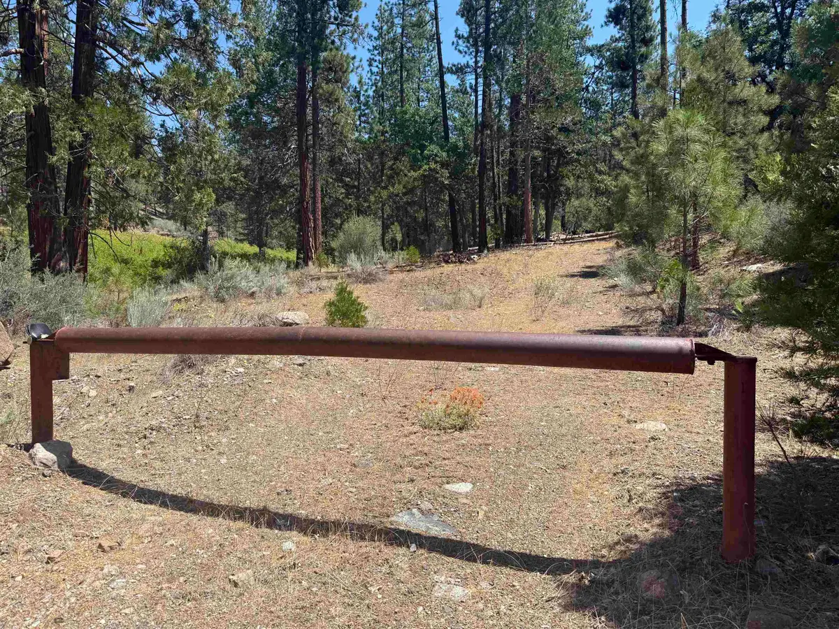 000 Moffet Creek, Fort Jones, CA 96032 - #1