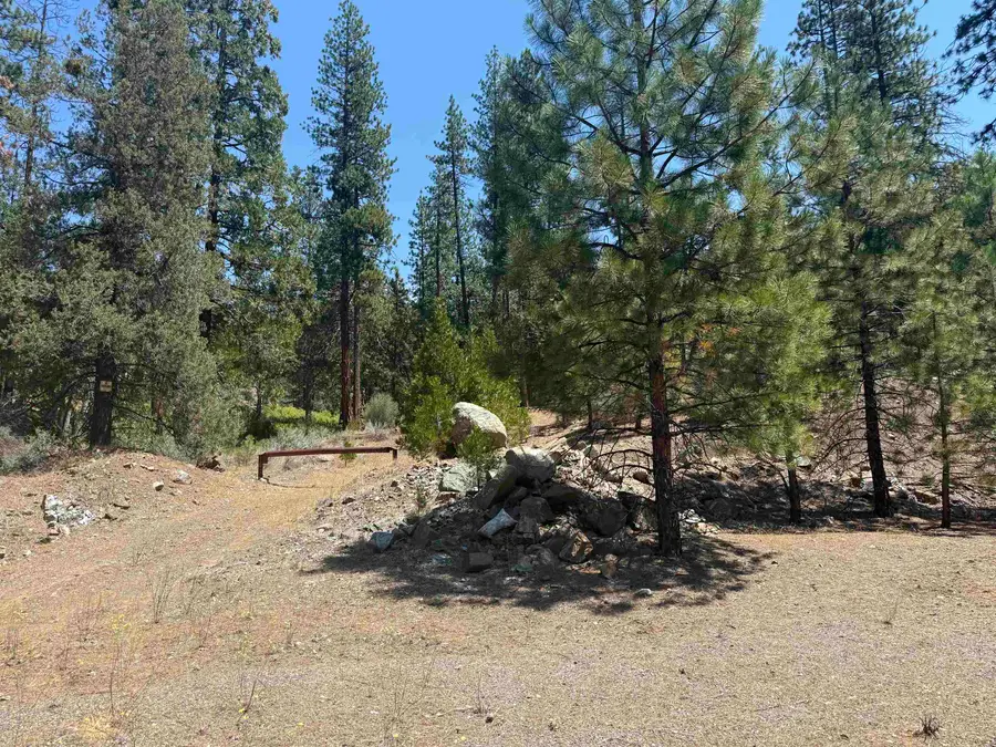 000 Moffet Creek, Fort Jones, CA 96032 - #2