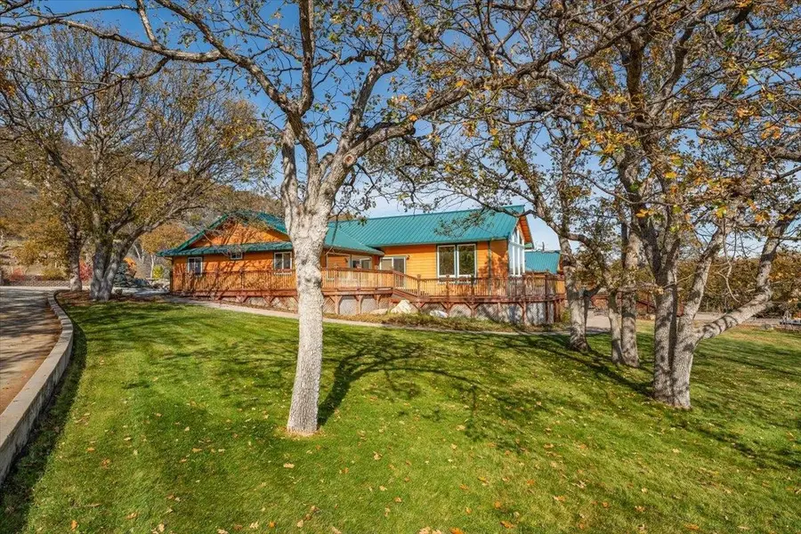 601 Outsen Rd, Yreka, CA 96097 - #3