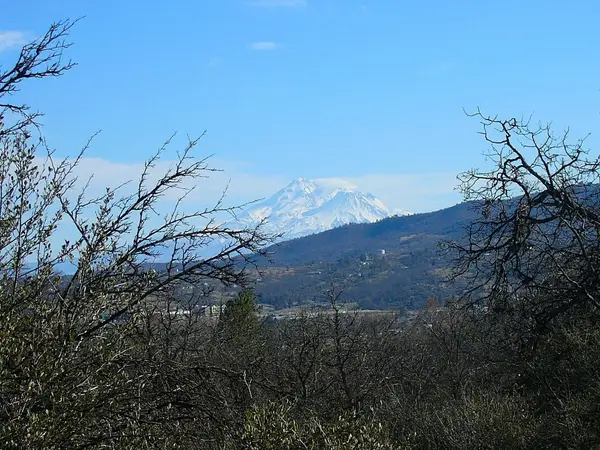 813 Maryhill Circle, Yreka, CA 96097