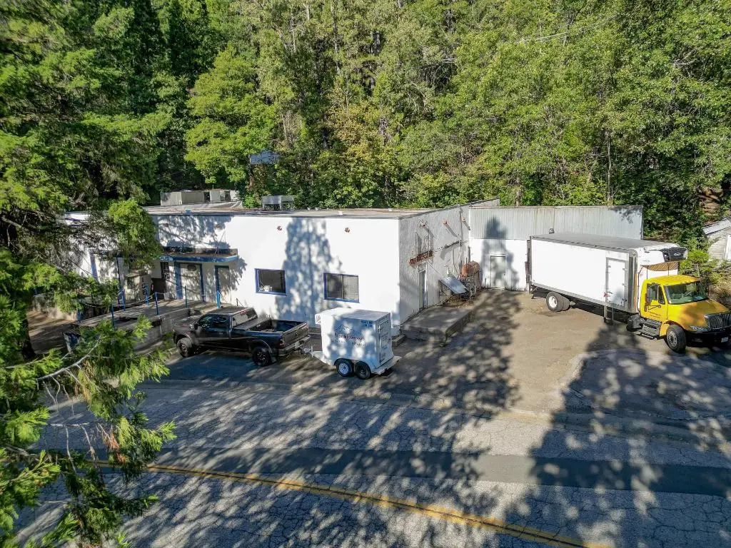 4430 Oak St, Dunsmuir, CA 96025 - #1