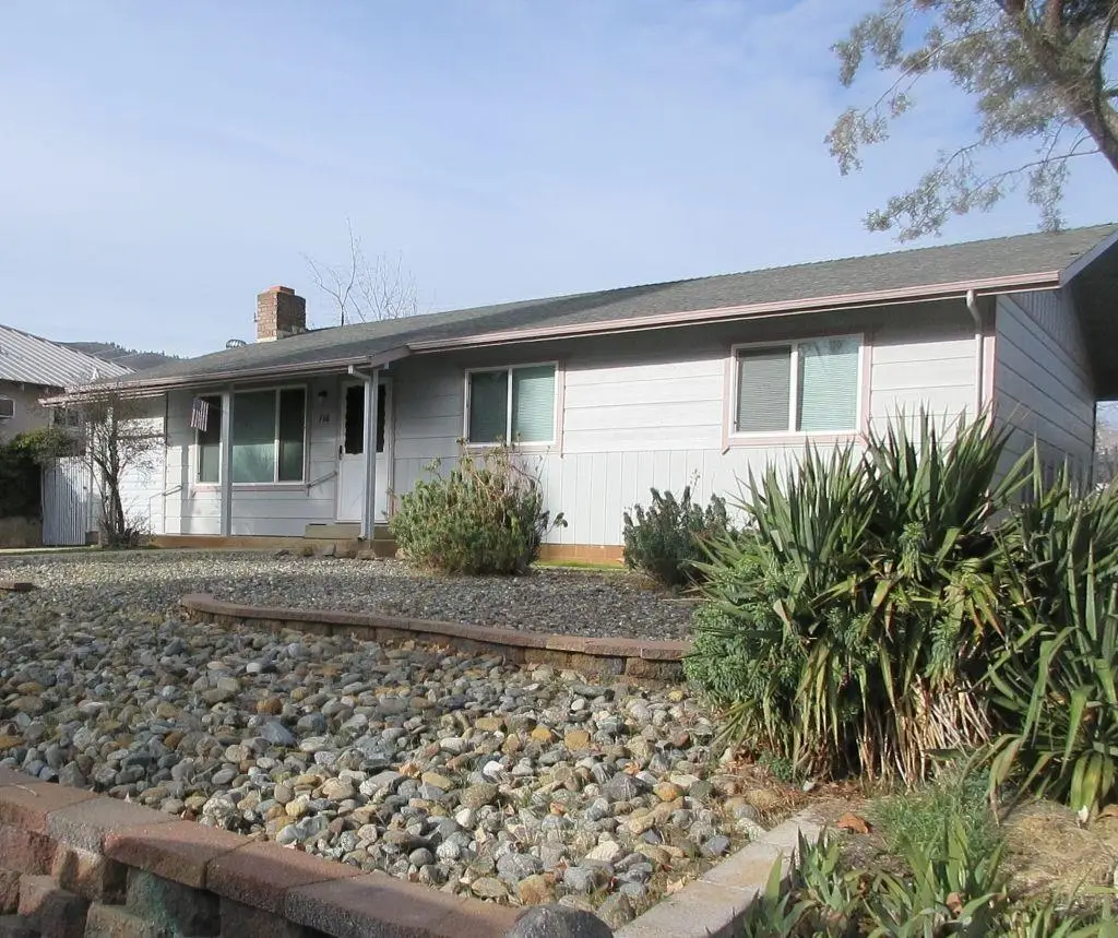 736 Oak St, Yreka, CA 96097 - #1