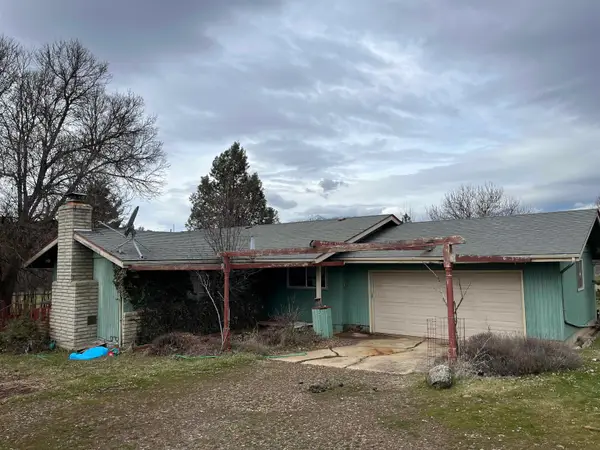 4640 Whitefish Pl, Hornbrook, CA 96044