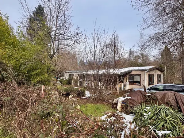 214 Buckhorn Road, Happy Camp, CA 96039