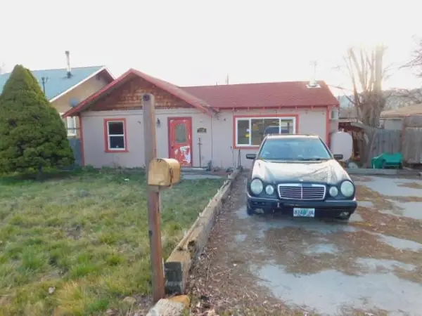 709 Cedar St, Mt Shasta, CA 96067