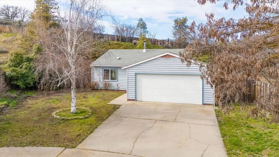 1411 Flume Court, Yreka, CA 96097 - #2