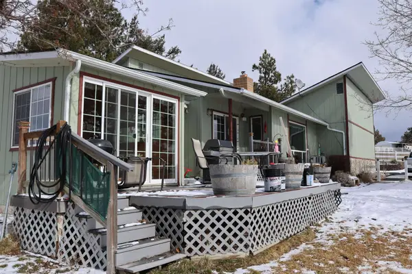 12338 Mt Rainier St, MacDoel, CA 96058