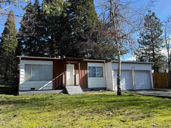 139 Ski Village Drive, Mt Shasta, CA 96067