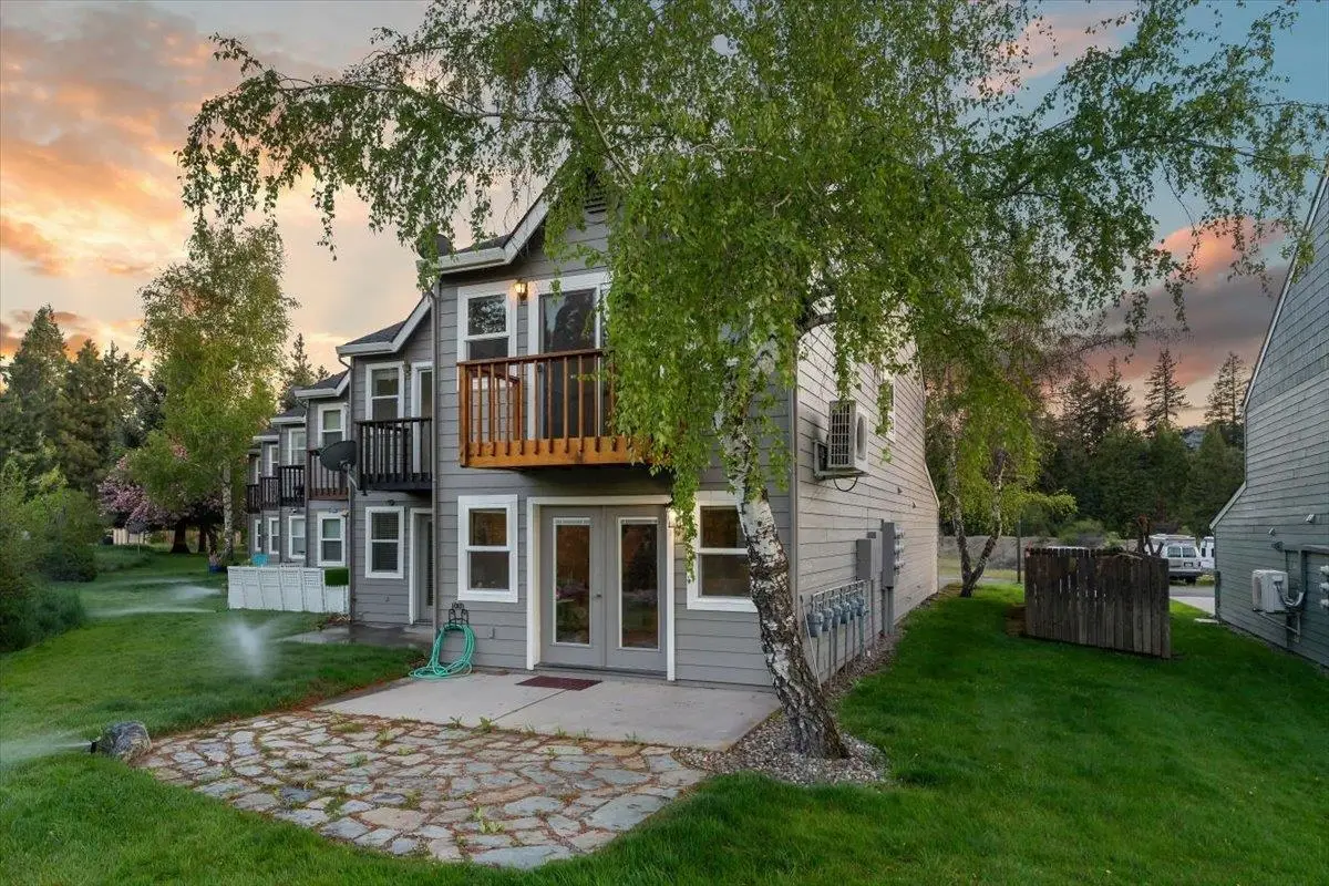 1422 Kingston Rd., Mount Shasta, CA 96067 - #1