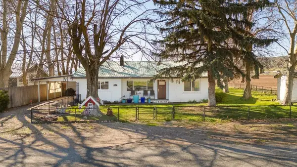 230  Shasta Blvd, Grenada, CA 96038