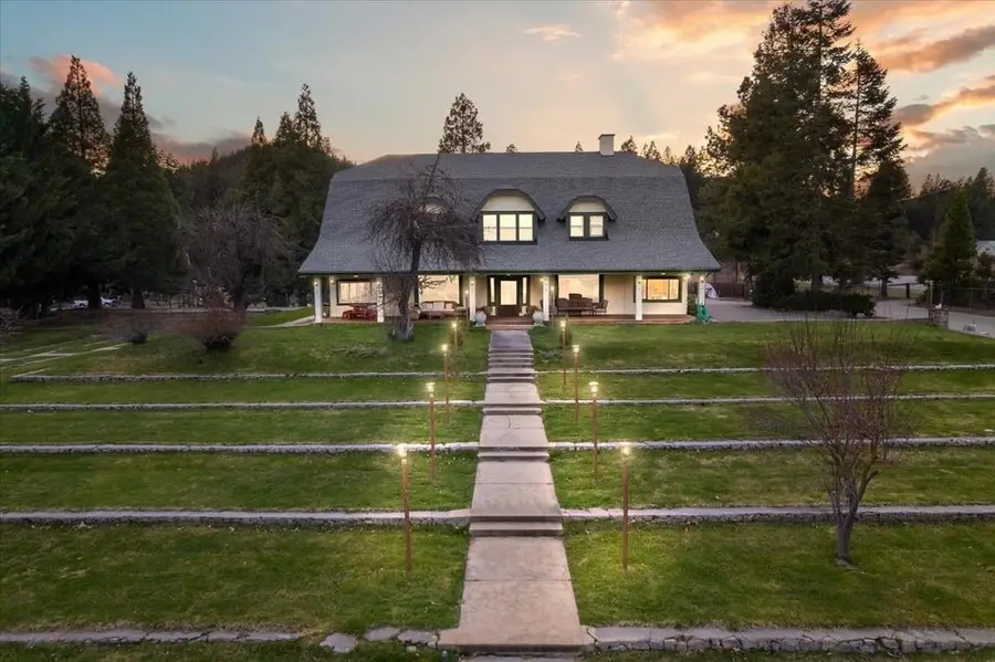 1008 WA Barr, Mount Shasta, CA 96067 - #2