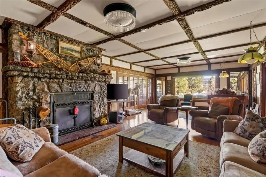 1008 W A Barr Rd, Mount Shasta, CA 96067 - #3