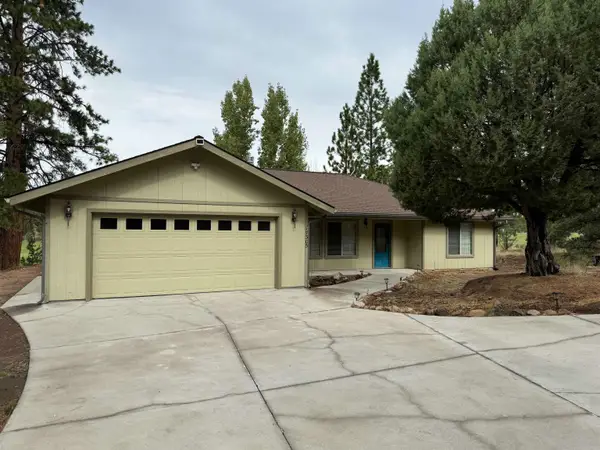 17305 Lake Shore Drive, Weed, CA 96094