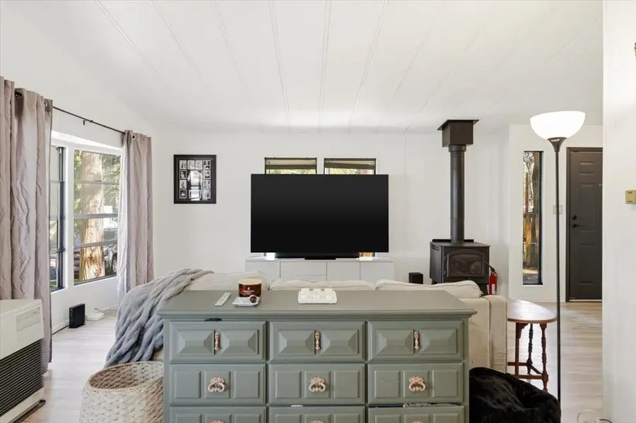 2601 N Old Stage Road Spc 27, Mount Shasta, CA 96067 - #3