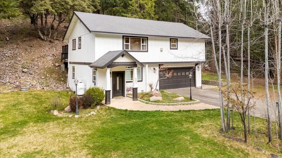 503 Pony Trail, Mount Shasta, CA 96067 - #3