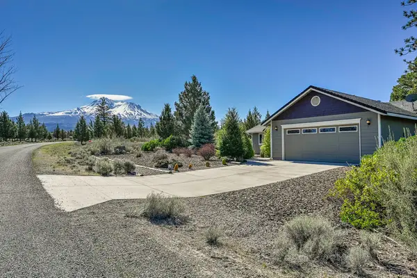 15355 Sherwood Rd, Weed, CA 96094