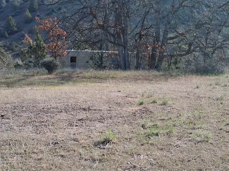 12320 AGER Rd, Hornbrook, CA 96044 - #2