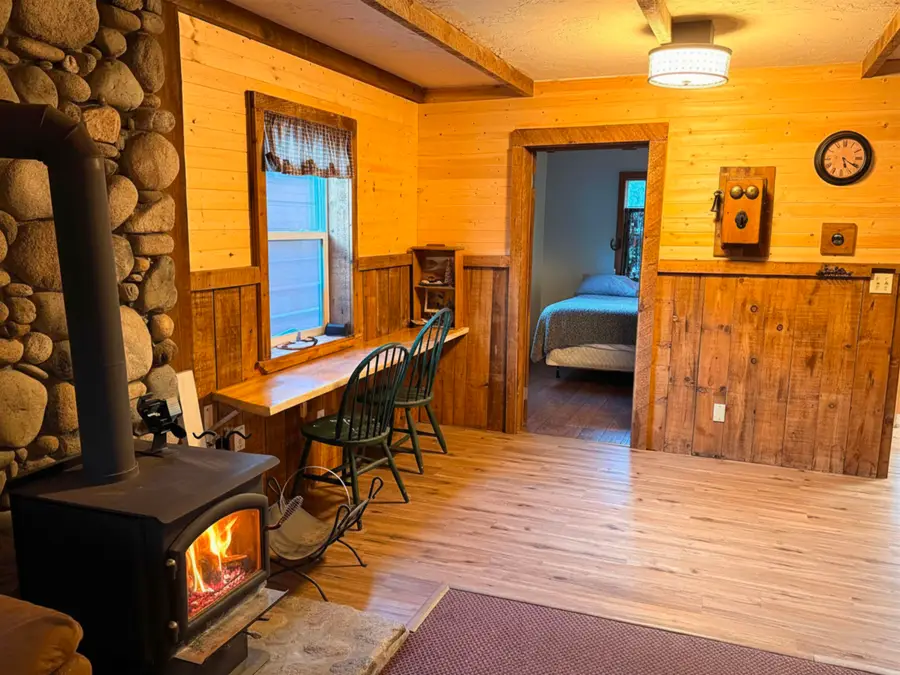 32 Esther Warren, Etna, CA 96027 - #3