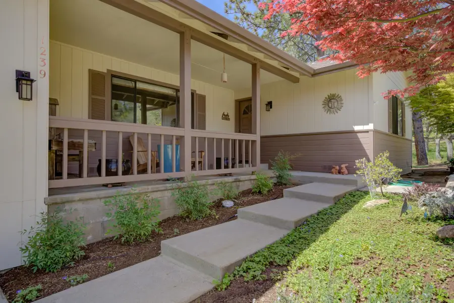 1239 Georgia Way, Yreka, CA 96097 - #3