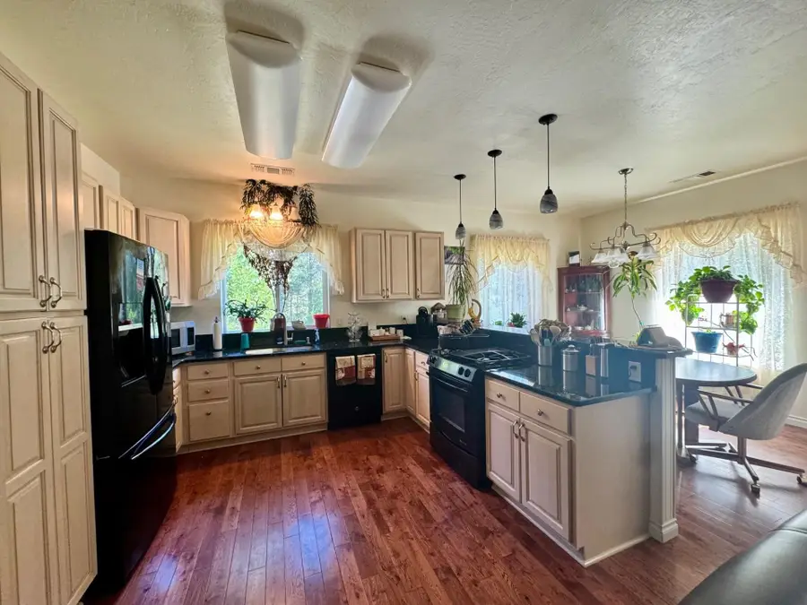 36650 Highway 96, Horse Creek, CA 96050 - #2