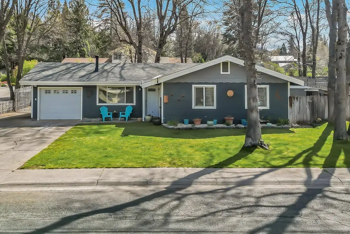 542 N Adams Drive, Mount Shasta, CA 96067 - #1