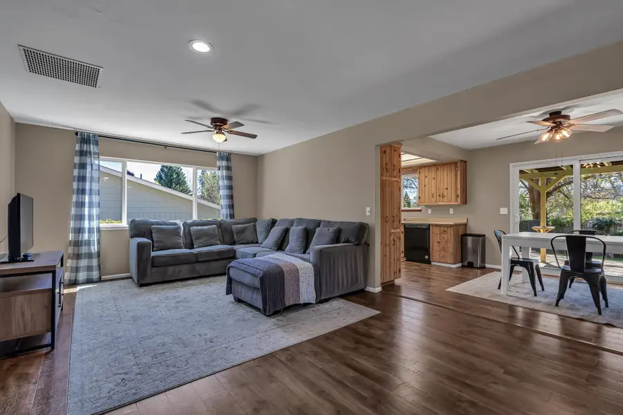 909 Arlene Ct., Yreka, CA 96097 - #2