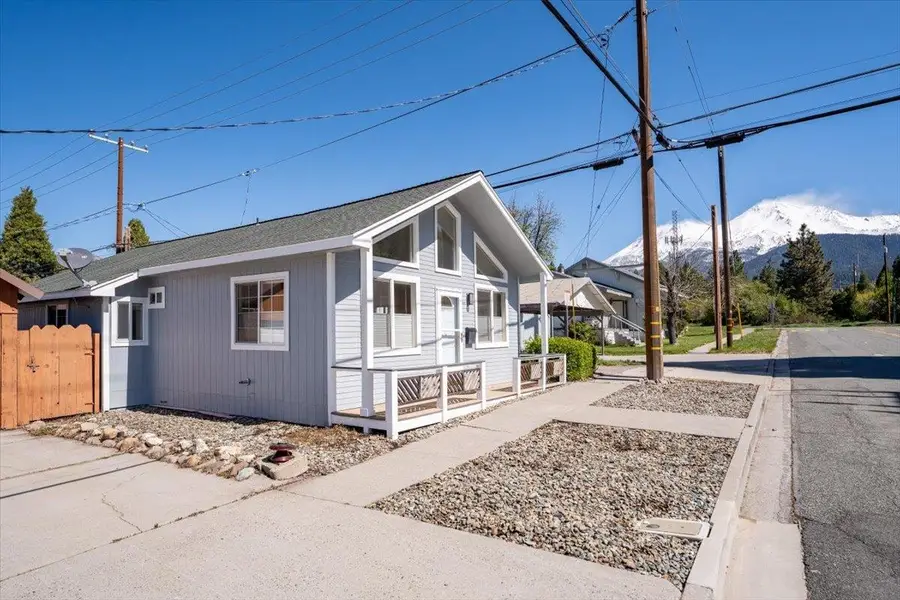 310 W Jessie St, Mount Shasta, CA 96067 - #2