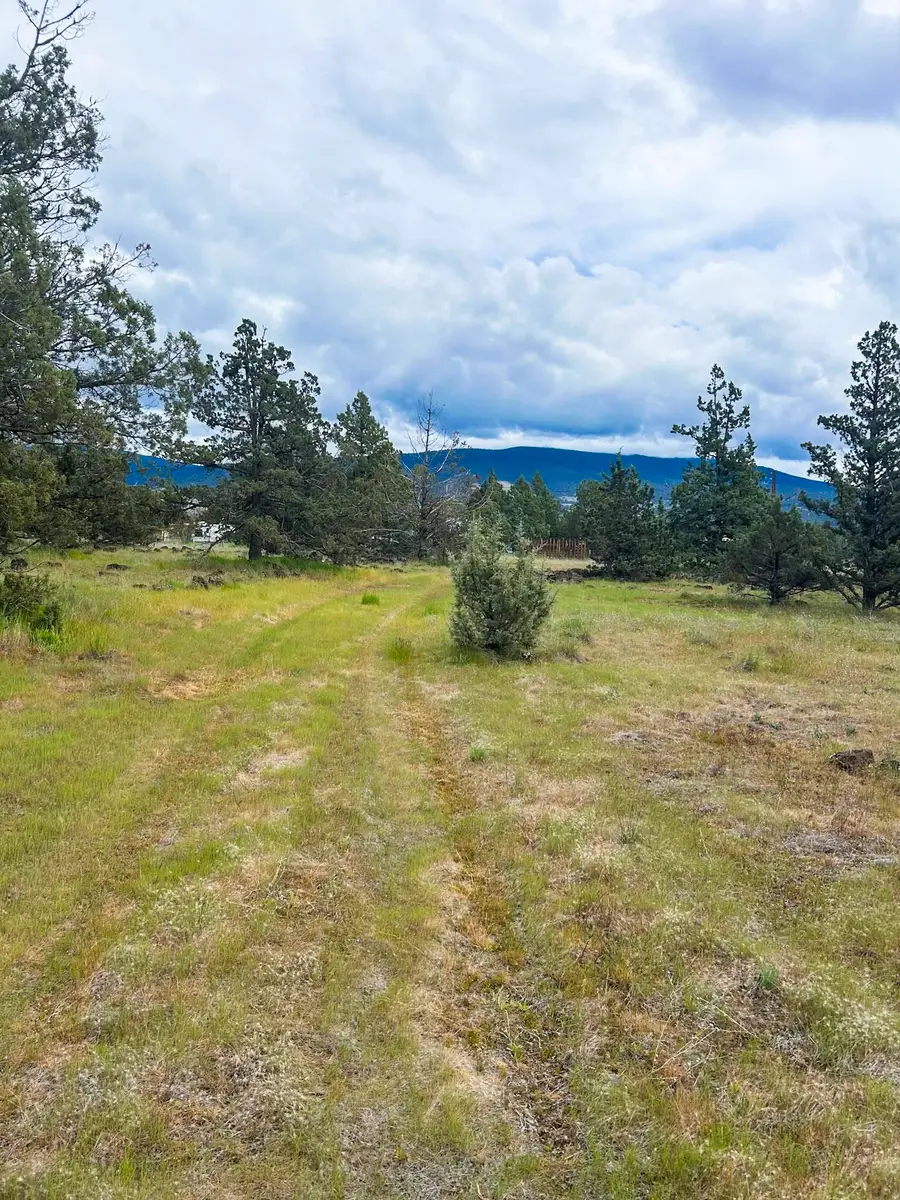 5622 Jade Ave, Montague, CA 96064 - #2