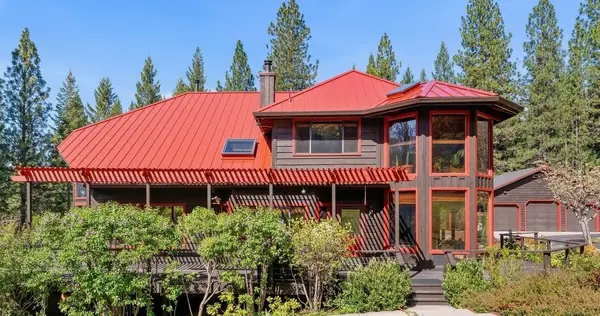 3312 Columbine Rd, Weed, CA 96094