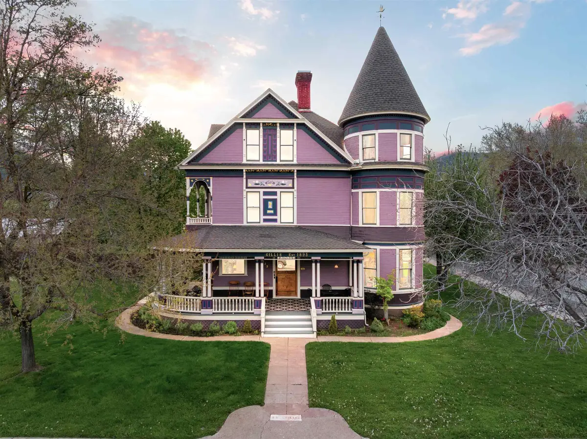 223 N Oregon, Yreka, CA 96097 - #1