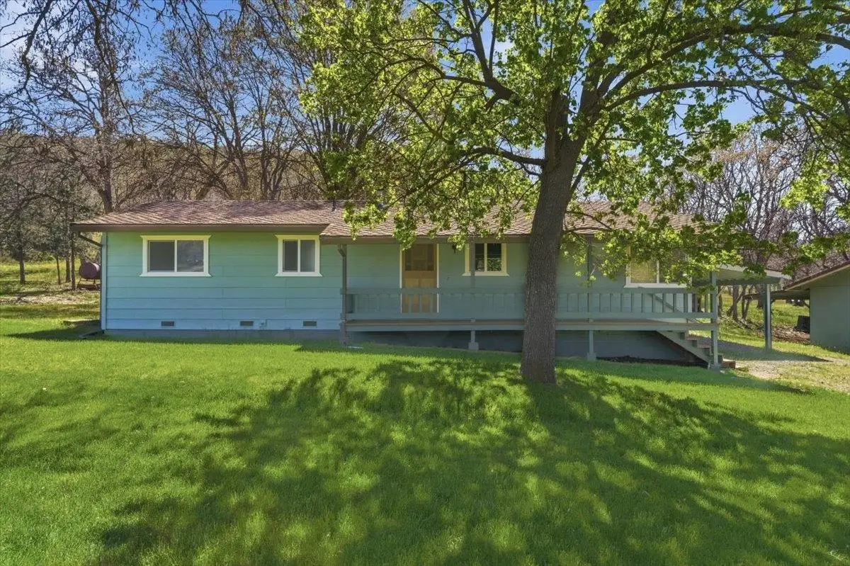 540 Rolling Hills Dr, Yreka, CA 96097 - #1