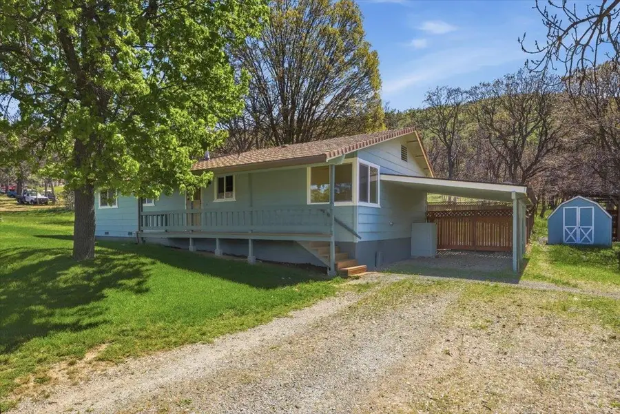 540 Rolling Hills Dr, Yreka, CA 96097 - #3