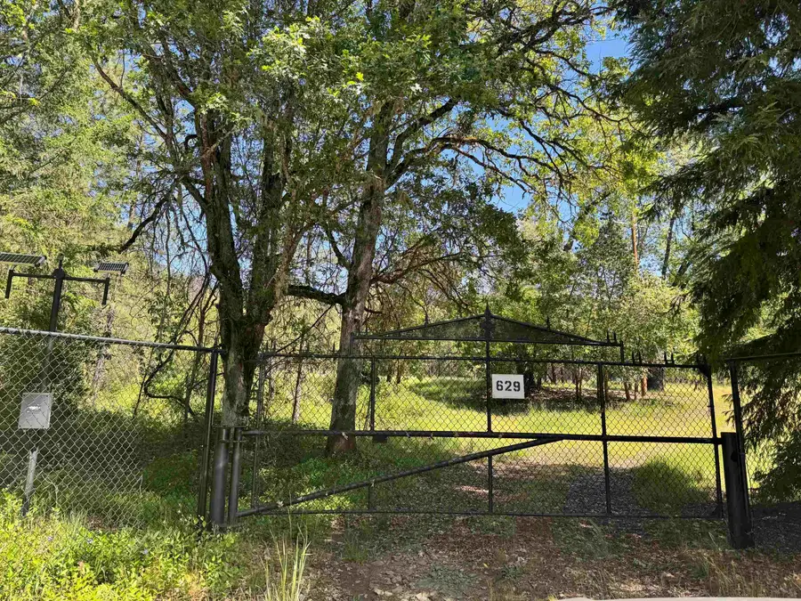 629 Seiad Creek Road, Seiad Valley, CA 96086 - #2
