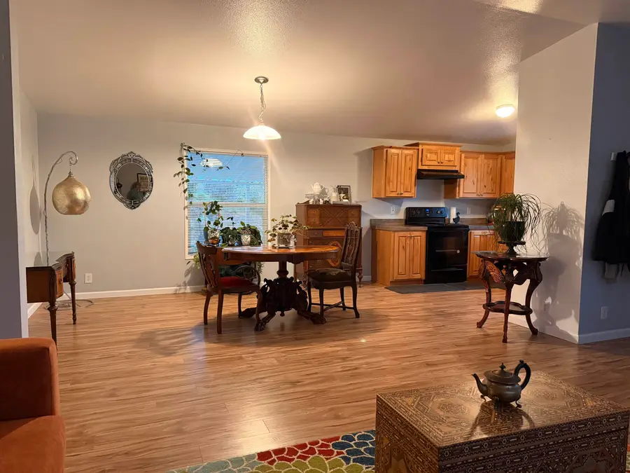 1010 Deer Creek Way #8, Yreka, CA 96097 - #3