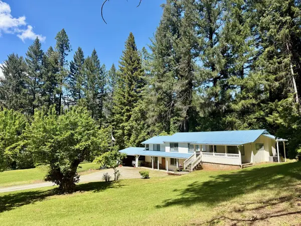 816 Curly Jack Road, Happy Camp, CA 96039
