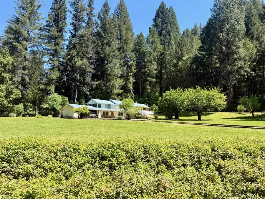 816 and 814 Curly Jack Road, Happy Camp, CA 96039 - #3