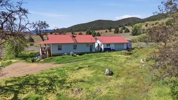 12701 Cram Gulch Rd, Gazelle, CA 96034
