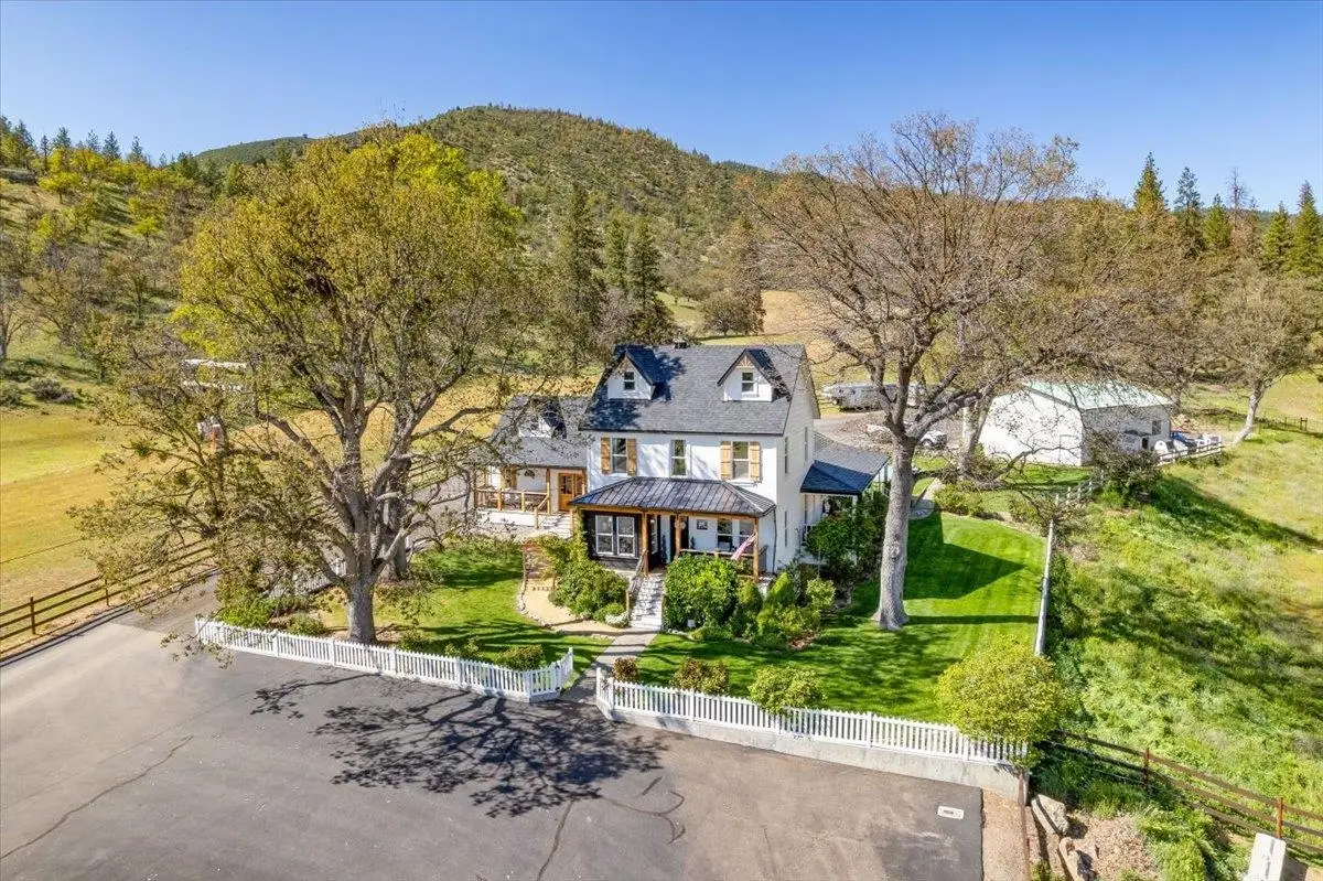 2437 W Moffett Creek Road, Fort Jones, CA 96032 - #1