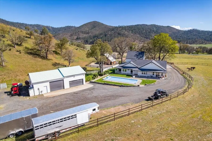 2437 W Moffett Creek Road, Fort Jones, CA 96032 - #2