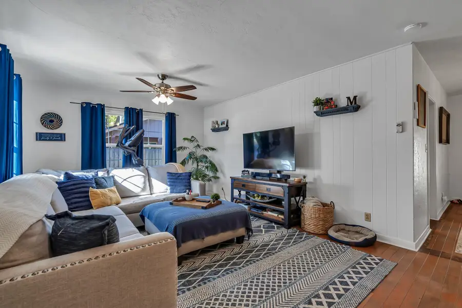 527 Third St, Yreka, CA 96097 - #3
