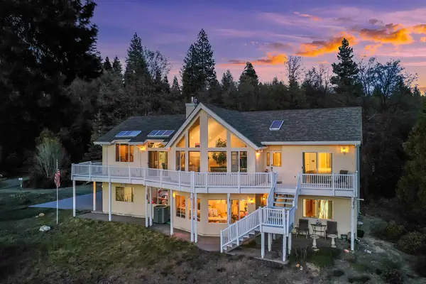1812 Shasta Acres, Mt Shasta, CA 96094
