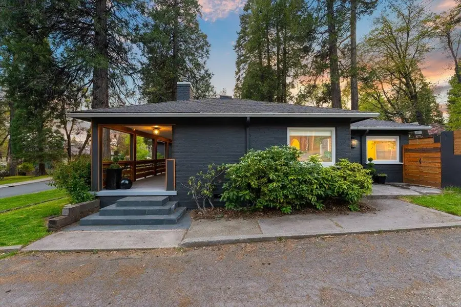 316 Ida, Mount Shasta, CA 96067 - #2