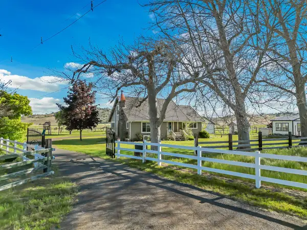 24437 Creamery Lane, Weed, CA 96094